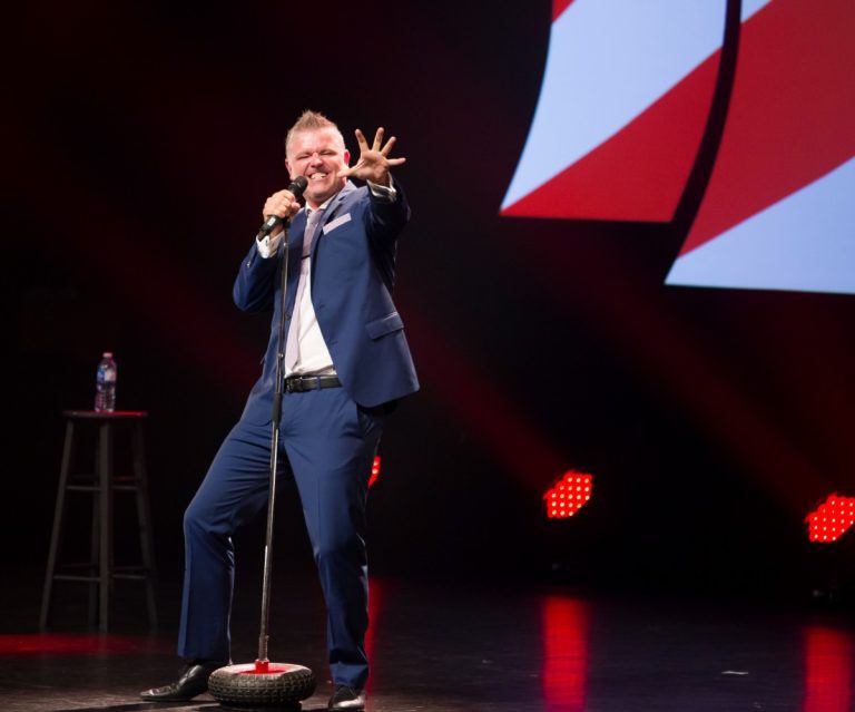 L’humoriste Dominic Paquet sera de retour à la salle André-Mathieu les 28 et 29 décembre.