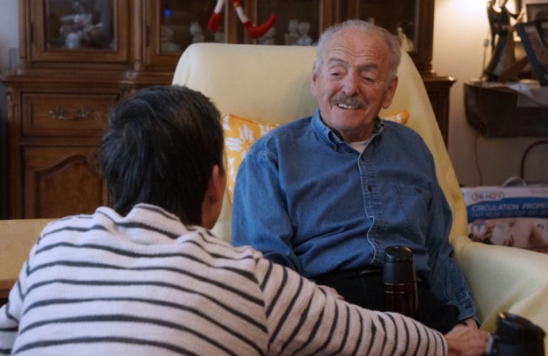 Robert Panneton habite chez l'aîné de ses garçons et sa famille.