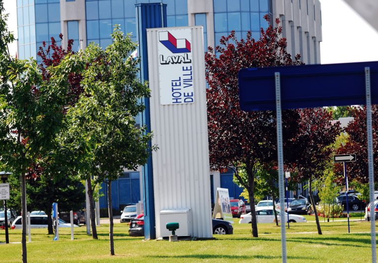 En 2015-2016, Laval accuse un déficit migratoire excédant les 2800 personnes face à la région des Laurentides.