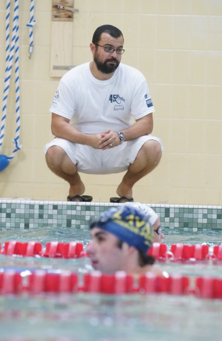 Aziz Redouane a accepté de relever un nouveau défi en acceptant le poste d'entraîneur-chef.