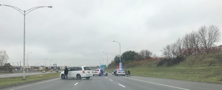 La poursuite policière ayant précédé les arrestations a été de courte durée.