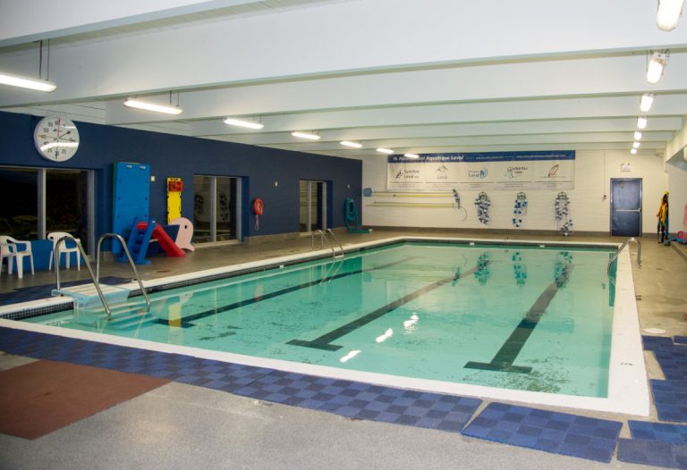 Nouveau système de filtration pour la piscine Val-des-Arbres Il est temps de changer le système de filtration de la piscine Val-des-Arbres.