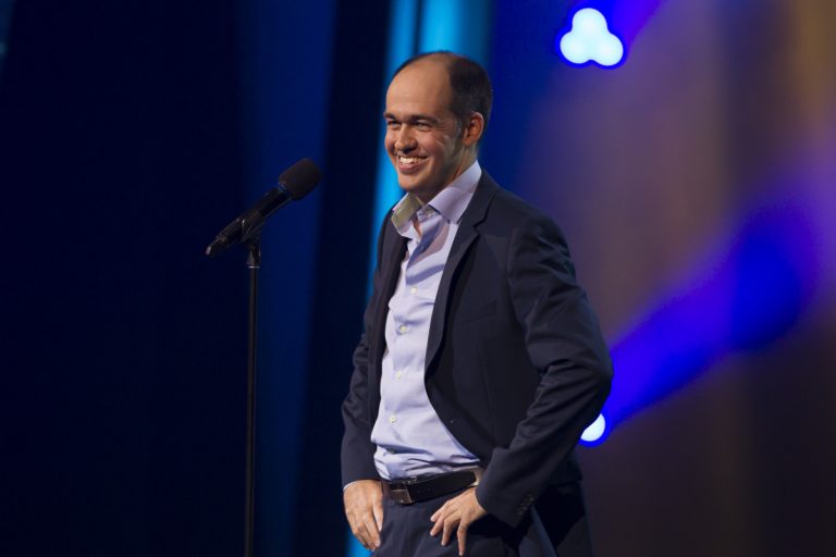 Guy Nantel estime en avoir encore pour deux à trois ans avec cette nouvelle tournée sur les droits et libertés des Québécois.