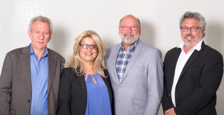 Trois nouveaux candidats pour Parti Laval Le chef de Parti Laval, Michel Trottier, pose en compagnie de ses trois nouveaux candidats: George Adamou, Jeanine El Turk et Jacques Roberge.