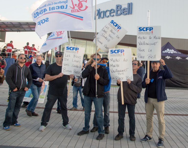 L’avis de grève des cols bleus dans les arénas levé Les cols bleus de Laval ne fermeront pas les arénas le 9 décembre.