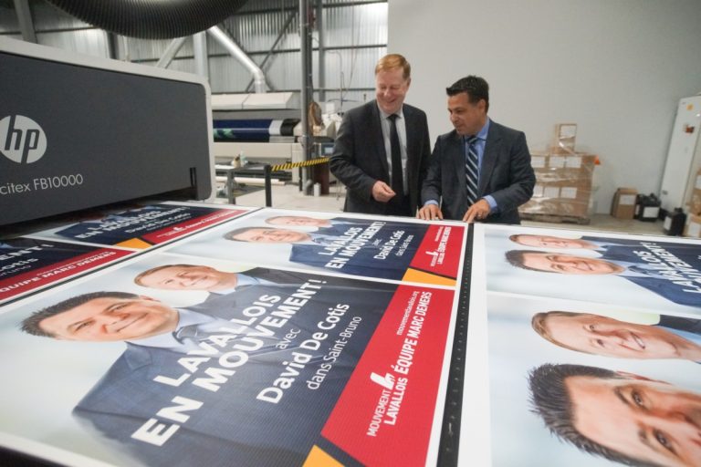 Marc Demers veut «continuer le mouvement» Le chef du Mouvement lavallois et maire de Laval, Marc Demers, en présence du fondateur du parti et maire suppléant David De Cotis.