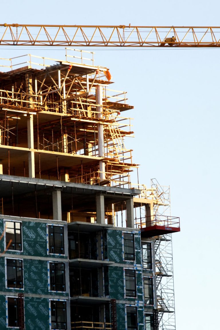 Les mises en chantier ont bondi de 430 % en janvier.