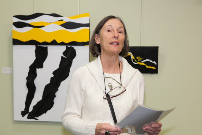 Claire Desjardins recrée la maison de son enfance Par son art, Claire Desjardins exprime des souvenirs liés au déménagement dans la maison de son enfance construite en 1949, après plus de 40 ans d'absence.(Photo: Annie Bigras)