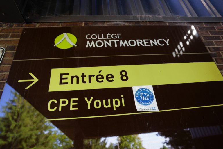 Programme qui fait des petits pour de jeunes enfants Le CPE Youpi accueille et intègre depuis 2011 dans un groupe régulier des enfants présentant un TSA.