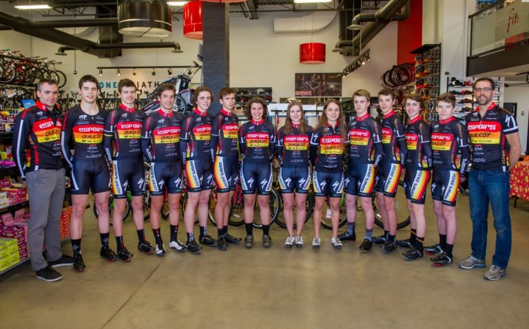 Le Club Espoirs Laval présente son équipe junior Ces cyclistes juniors représenteront les Espoirs Laval en 2015.