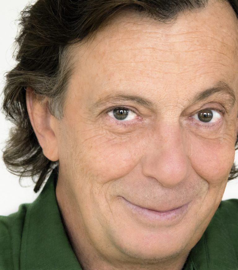 Aucune peur de manquer de matériel pour Daniel Lemire Dans son nouveau spectacle, Daniel Lemire aborde de nombreux sujets d'actualité sans demi-mesure. (Photo gracieuseté – Marie-Claude Tétreault)