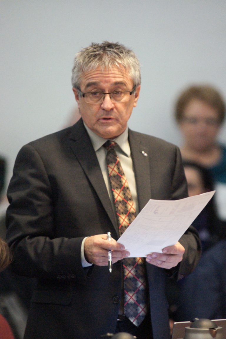 Denis Robillard prendra un long congé de quatre mois sous le soleil avant de tracer des plans pour son avenir.