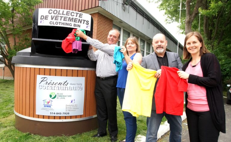 De nouvelles boîtes de dons de vêtements s’installent à Laval Jean Laberge, directeur général de la Fondation Grands Frères Grandes Sœurs, Denise Ouimet, directrice générale du Relais communautaire de Laval, Sylvain Brouillard, directeur général du Regroupement des familles monoparentales et recomposées de Laval, et Virginie Dufour, conseillère de Sainte-Rose, espèrent que les dons se feront nombreux.