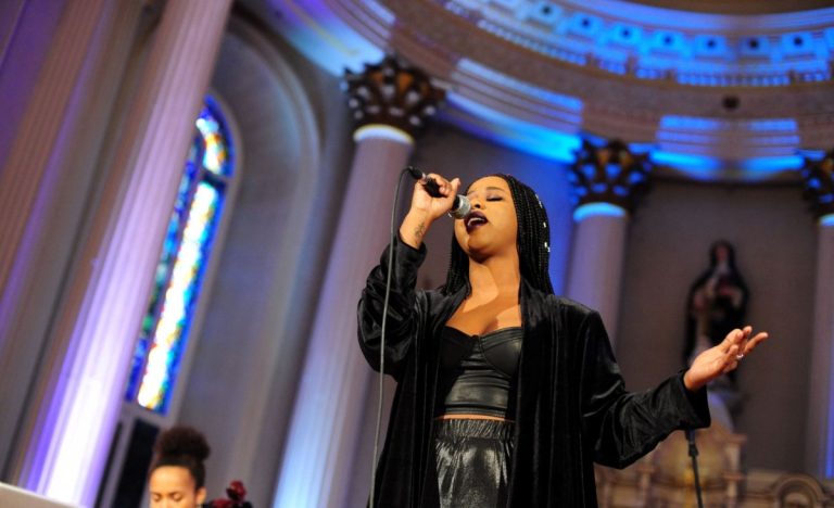 L'église Sainte-Rose-de-Lima, animée notamment par la Coopérative Sainte-Rose-des-vents avec des artistes tels Dramatik et All Black Cyber, fait partie des lieux culturels préférés des Lavallois. (Photo gracieuseté - Patrick Nicol)