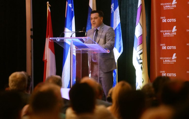 David De Cotis déplace des centaines de partisans David De Cotis lors du lancement de sa campagne électorale dans une salle de réception de la région, le 28 août.