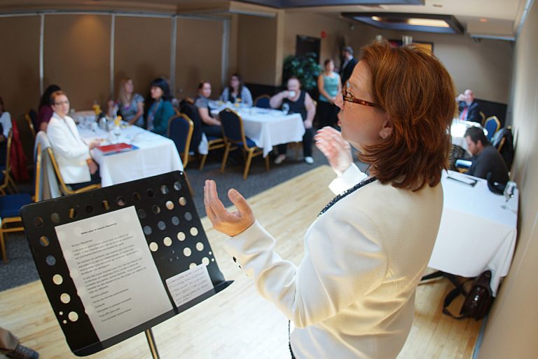 Suzanne Proulx, députée de Sainte-Rose et adjointe parlementaire à la ministre de la Condition féminine, a organisé un brunch pour les candidates aux élections, le 8 septembre.