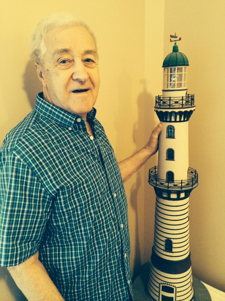 Les phares de Fernand «Bob»Saulnier sont exposés présentement à Saint-Jean-Port-Joli.(Photo TC Media - gracieuseté) 