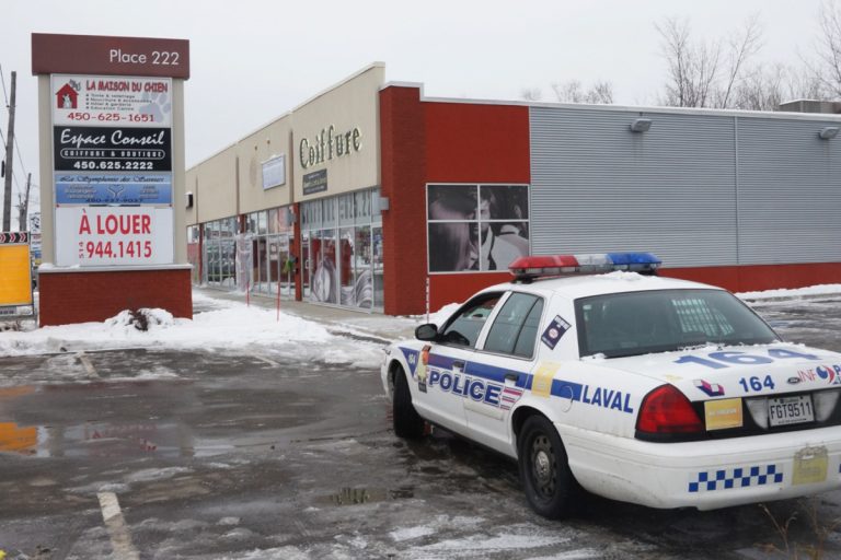 L'enquête sur cet incendie criminel se poursuit. (Photo TC Media - Mario Beauregard) 