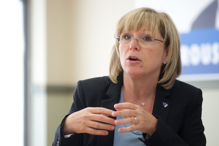 Mécontentement des garderies: une attaque personnelle, selon la ministre Francine Charbonneau, ministre de la Famille.