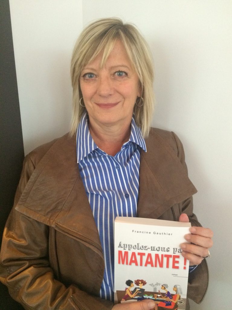 Un hommage ludique aux super women de 50 ans Dans sa résidence de Sainte-Rose, Francine Gauthier aime se lever très tôt pour profiter du calme propice à son écriture. (Photo TC Media)