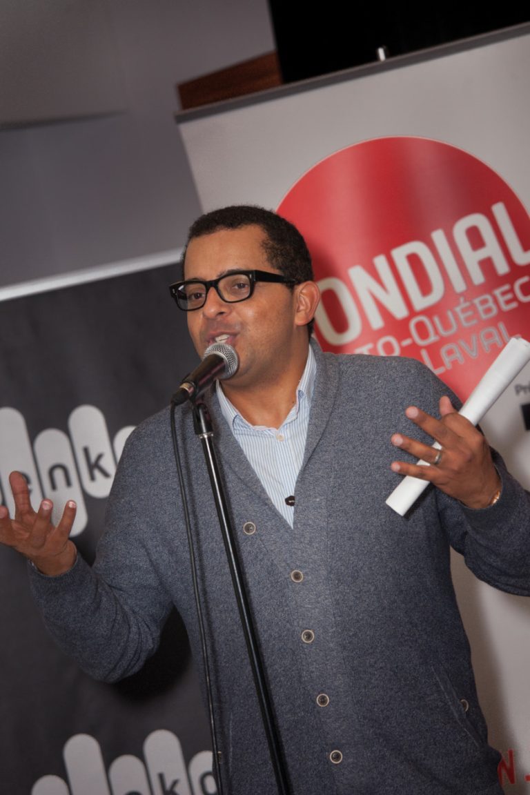 Gregory Charles, grand oublié des Fêtes du 50e! Gregory Charles n’a pas sollicité de renouvellement de mandat auprès de la Ville, mettant ainsi fin au Mondial Choral de Laval et à une association vieille de 10 ans avec l’administration municipale.