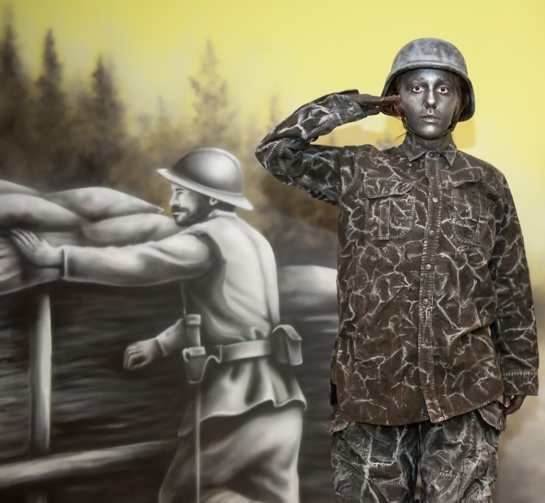 S’élever contre la guerre par les arts à Horizon Jeunesse Des élèves de tous les niveaux ont contribué au succès de cet événement artistique commémorant principalement le centenaire de la Première Guerre mondiale. (Photo TC Media - Mario Beauregard)