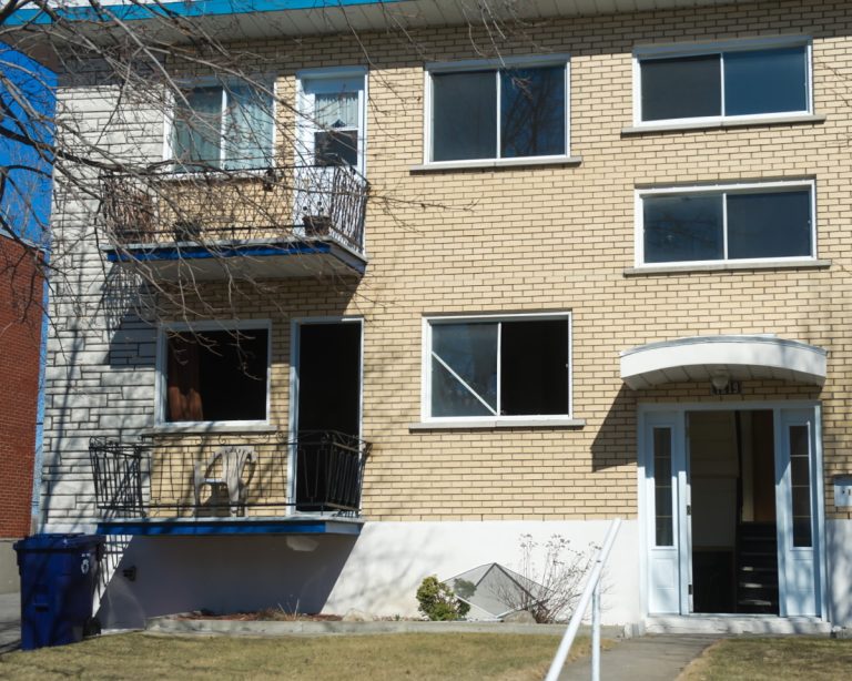 Enfant dans un état critique après un incendie dans Pont-Viau L'inquiétude règne sur l'état de santé des enfants d'une famille de Pont-Viau touchée par cet incendie.(Photo TC Media - Vincent Graton)