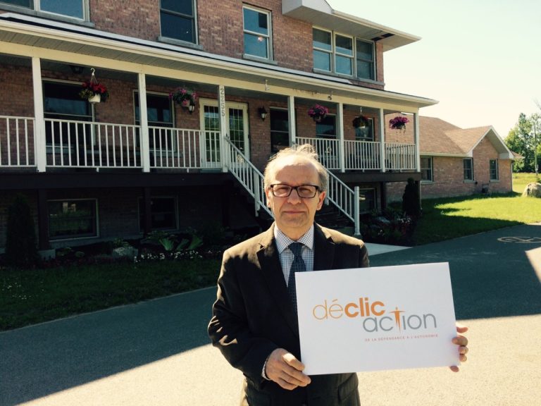 Jacques Bernier, directeur général de Déclic Action, avait entrepris le processus de fusion avec Serge Lord, ancien directeur de la Maisonnée Paulette Guinois. (Photo TC Media)