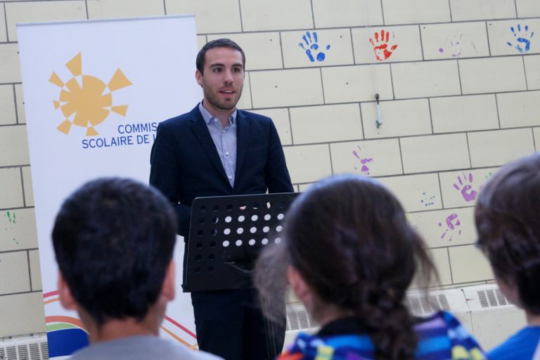 Plus de 3,2 M$ pour rénover des écoles de Sainte-Rose Jean Habel, député de Sainte-Rose, a fait l'annonce du montant pour sa circonscription le 20 mars, au nom du ministre de l'Éducation, du Loisir et du Sport, François Blais.