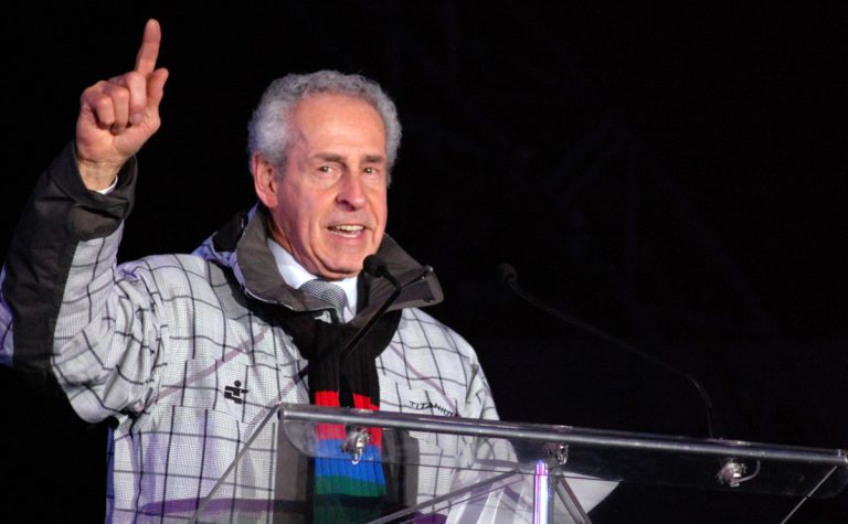 Les Jeux du Québec: un phénomène sportif unique au monde Raymond Côté.