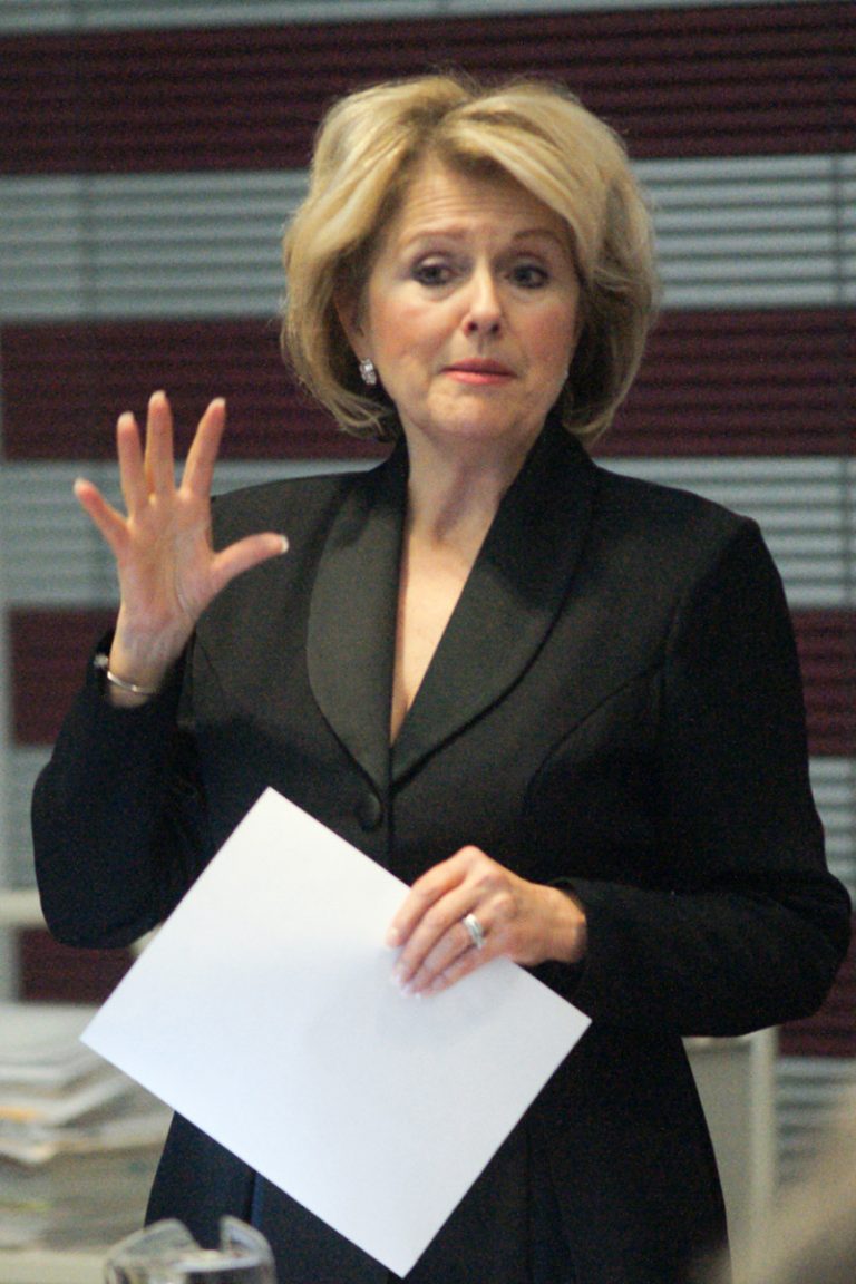 Laval en fleurs sous enquête Jocelyne Guertin précise qu'elle n'a jamais eu la responsabilité de Laval en fleurs.