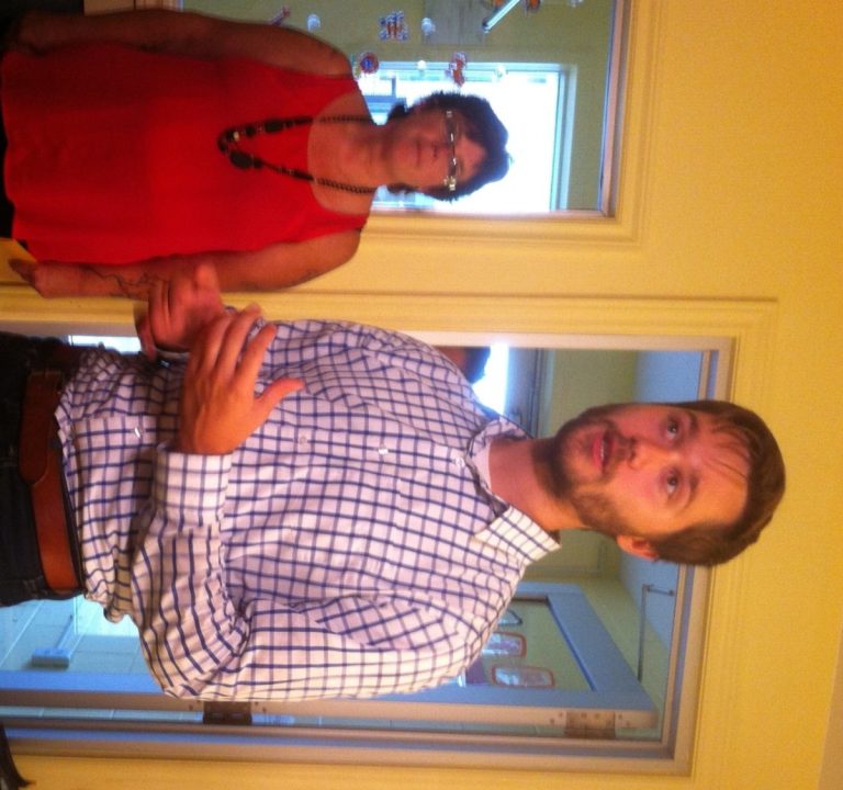 Léo Bureau-Blouin a distribué un montant de 8000 $ à 2 organismes communautaires de Laval-des-Rapides, le 23 juillet, afin de compléter ses engagements de député.