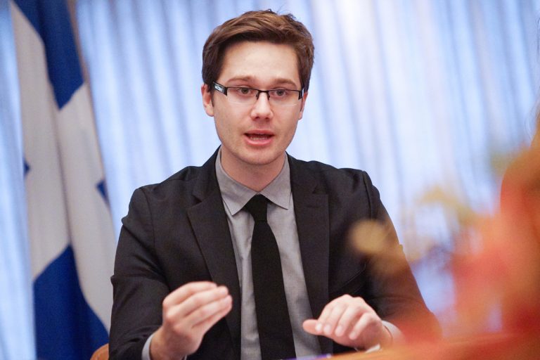 Déjà plus de 7300 personnes ont appuyé cette pétition qui sera en ligne jusqu’au 1er février avant d’être déposée par Léo Bureau-Blouin, député de Laval-des-Rapides, qui y adhère également.