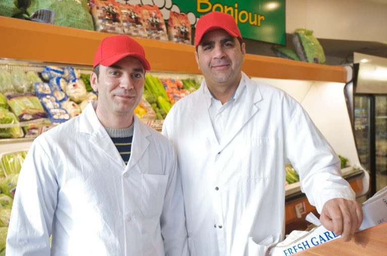 Marche El-Rif : nouveau supermarché libanais Mahmoud El-Zaben, Ahmad Labadi et Issan Hag Khalil (absent sur la photo) sont les trois propriétaires du Marché El-Rif.