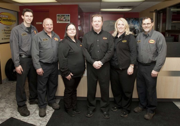 Midas Laval : deux succursales pour vous servir! Bruno Chayer, entouré de son équipe : Marc-André, Roméo, Annie, Bruno, Patricia et Mark.