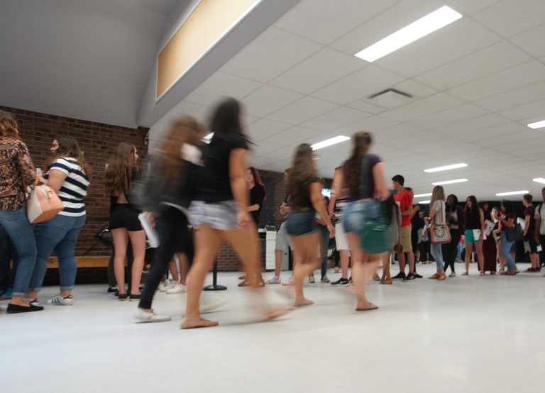 Les professionnels de Montmorency en grève pour la rentrée L'entrée en classe à Montmorency sera perturbée avec une grève d'une demi-journée de la part des professionnels.