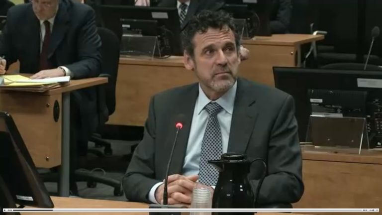 Asphalte Desjardins: WSP a préparé l’appel d’offres Coaccusé avec Gilles Vaillancourt et 34 autres présumés complices, François Perreault était un haut dirigeant de Génivar jusqu'à ce qu'il démissionne de la vice-présidence de l'entreprise en 2013.