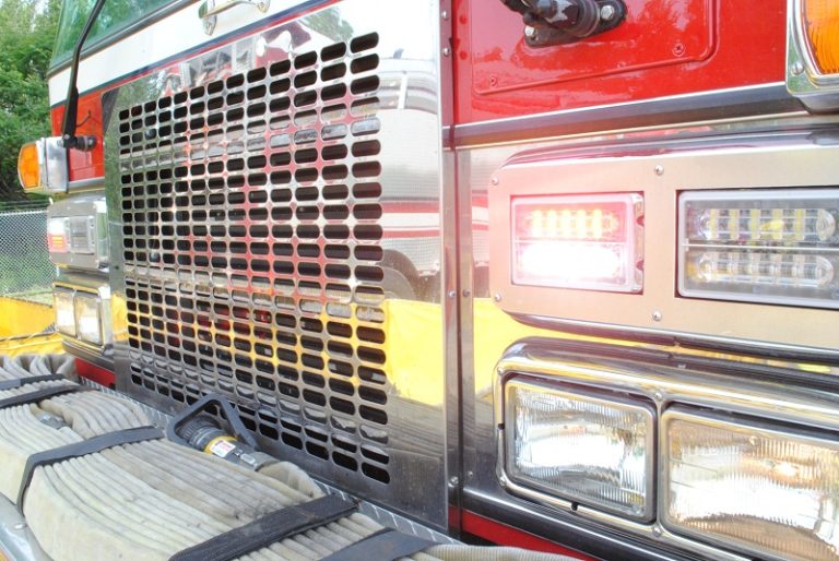 Un entrepôt frigorifique devient la proie des flammes