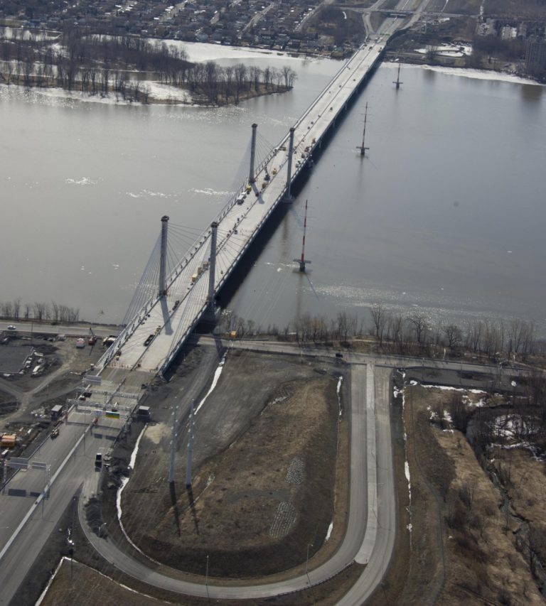 Nouvelle hausse pour le pont de la 25 Ces augmentations de tarifs sont établies selon l’entente de partenariat avec le ministère des Transports du Québec. (Photo TC Media - Archives)