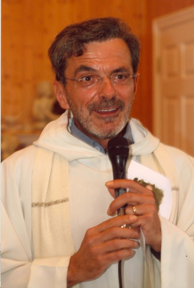 Pour l’Abbé Raymond Gravel, il ne faut pas banaliser la dimension religieuse dans les problématiques de santé mentale.