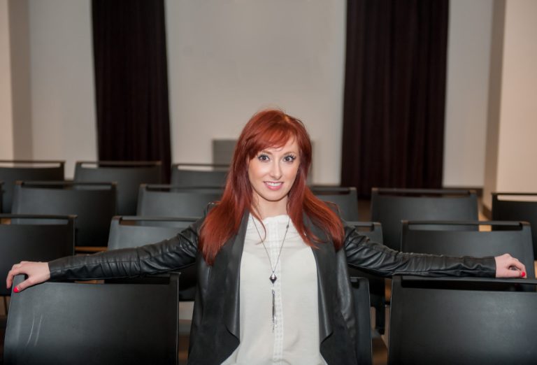 Après un travail énorme de réhabilitation, Stéphanie Malouin-Buswell a conquis durement un minimum de qualité de vie, entre le travail, les études universitaires et un minimum nécessaire de 10 heures de sommeil par jour.  (Photo TC Media - Vincent Graton) 