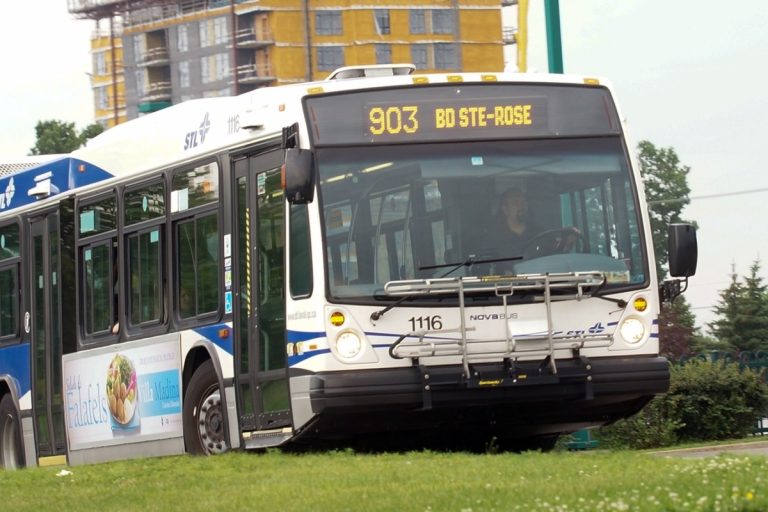 1 $ pour voyager avec la STL