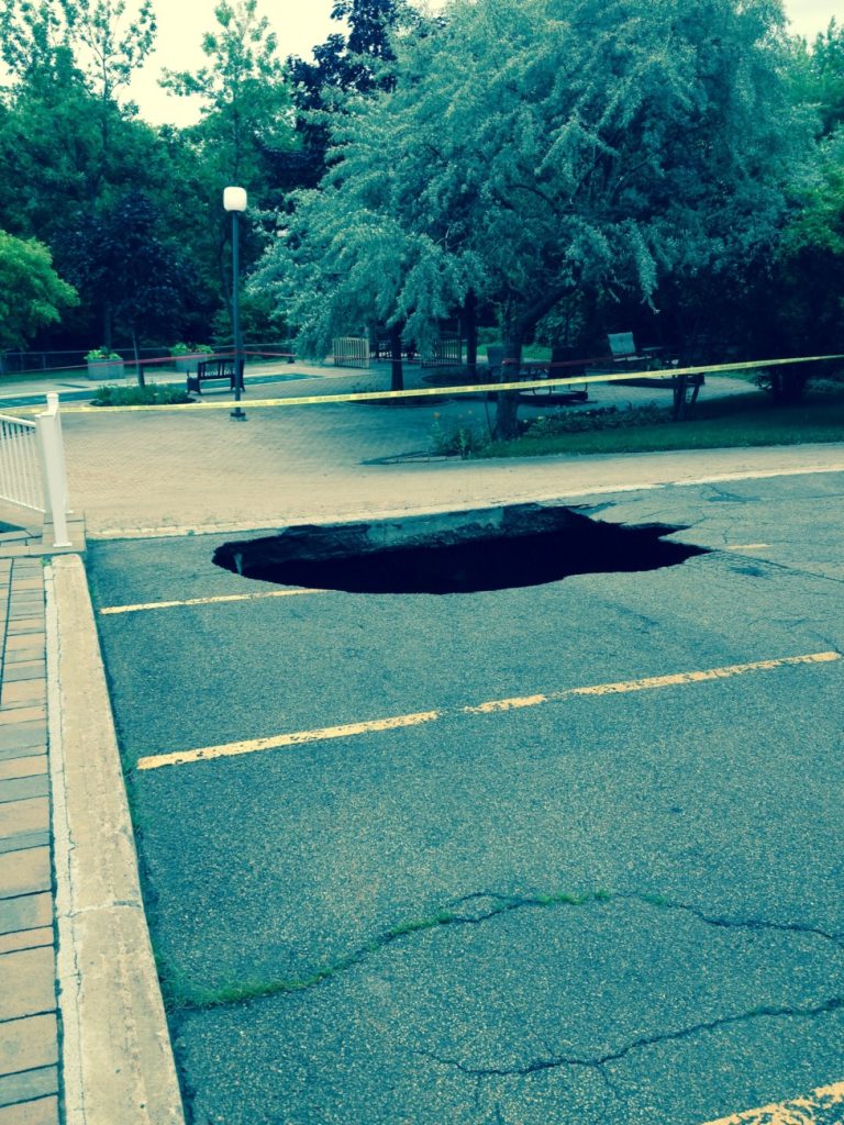Mauvaise surprise au réveil le 22 juillet pour ces citoyens de Duvernay. (Photo gracieuseté)