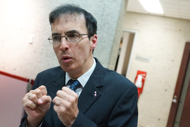 «La Ville refuse d’écouter les dirigeants d’UberX» – Pierre Anthian Pierre Anthian en faveur d'UberX à Laval.