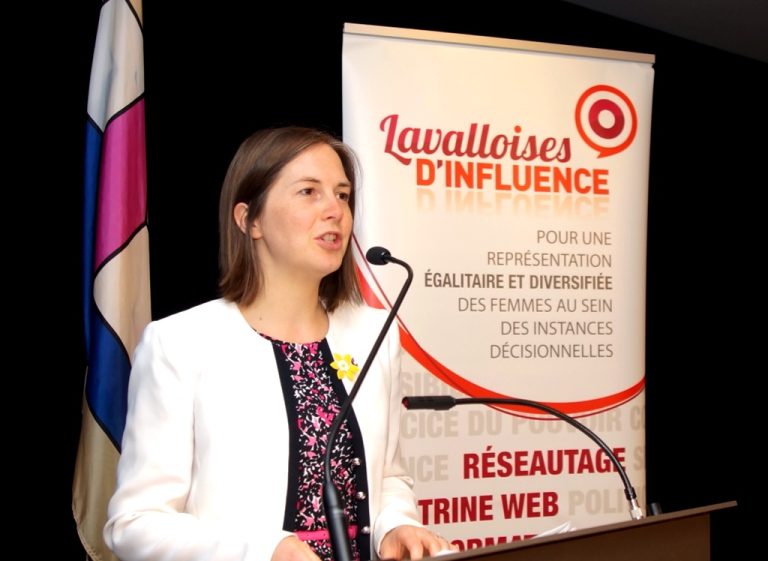 La conseillère de Sainte-Rose, Virginie Dufour, a soumis son idée d'une simulation à l'hôtel de ville aux responsables de la Table de concertation en condition féminine qui ont été emballées par le projet, elles qui multiplient les efforts pour recruter davantage de femmes en politique depuis plus de 15 ans. (Photo TC Media - Mario Beauregard)