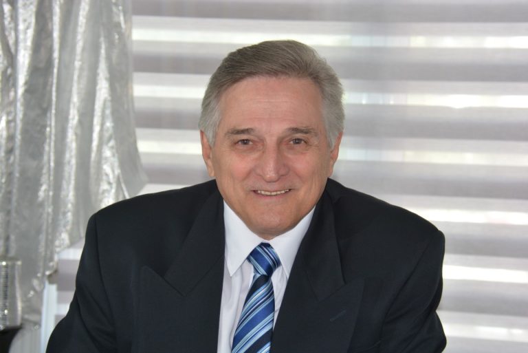 De président de son association libérale à candidat à l’investiture Yves Robillard représentera les citoyens de la nouvelle circonscription fédérale Marc-Aurèle-Fortin à l’élection fédérale cet automne.