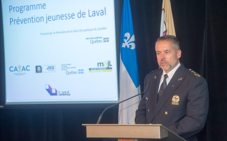 Front commun lavallois contre l’exploitation sexuelle de mineurs Pierre Brochet, chef du Service de police, a affirmé qu'une telle Déclaration était une première pour une ville au Québec.