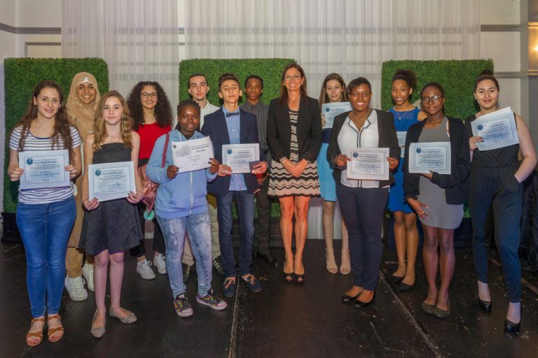 Des bourses pour stimuler l’effort des jeunes Les lauréats de l’édition 2017-2018 des Bourses de l’entrepreneuriat personnel Anne-Marie Boucher.