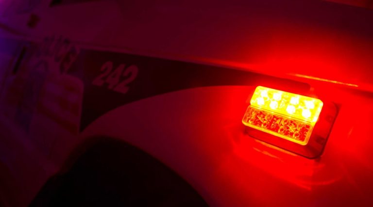 Incendies criminels dans deux parcs de l’ouest de Laval incendie criminel véhicule Chomedey