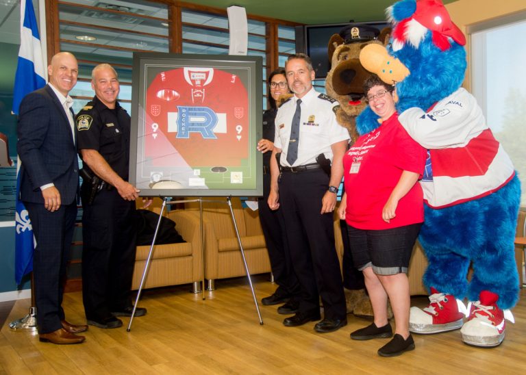 Police et Rocket de Laval s’associent pour les Olympiques spéciaux